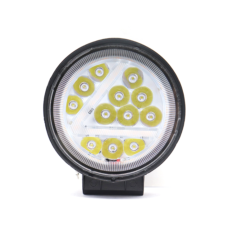 Автомобильный LED рабочий фонарь с белым мигающим режимом  